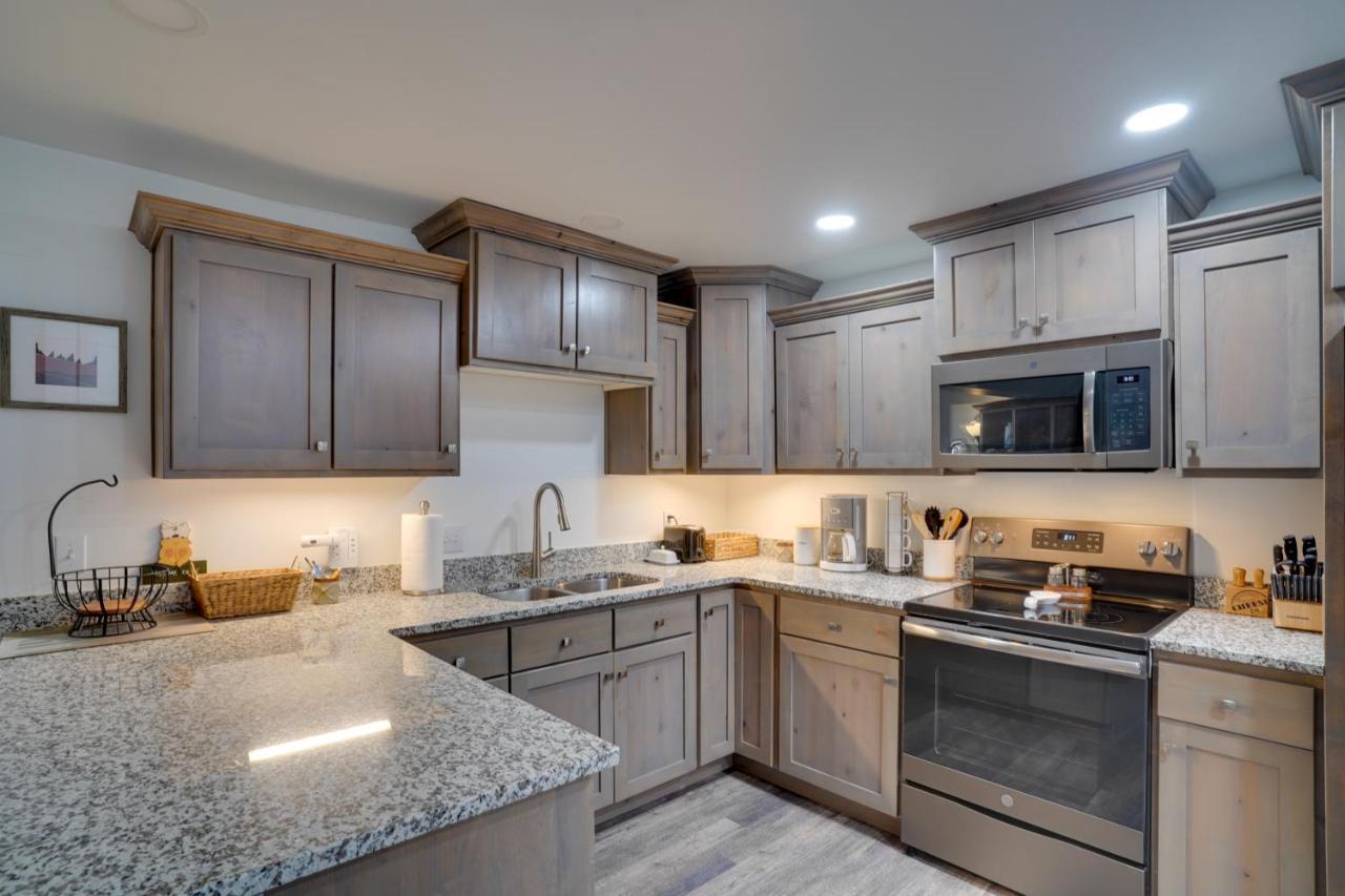 Brian Head Condo With Balcony, Grill And Mountain View Bagian luar foto