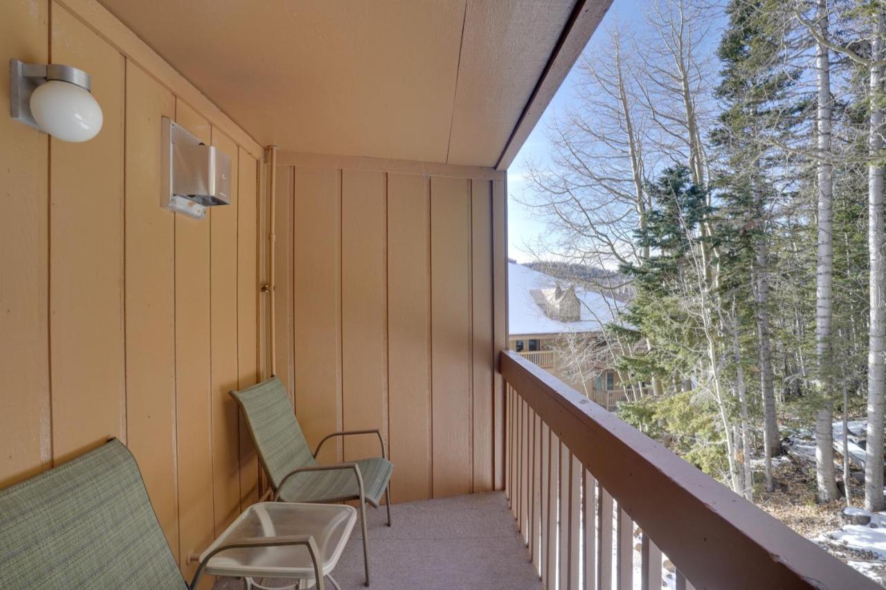 Brian Head Condo With Balcony, Grill And Mountain View Bagian luar foto